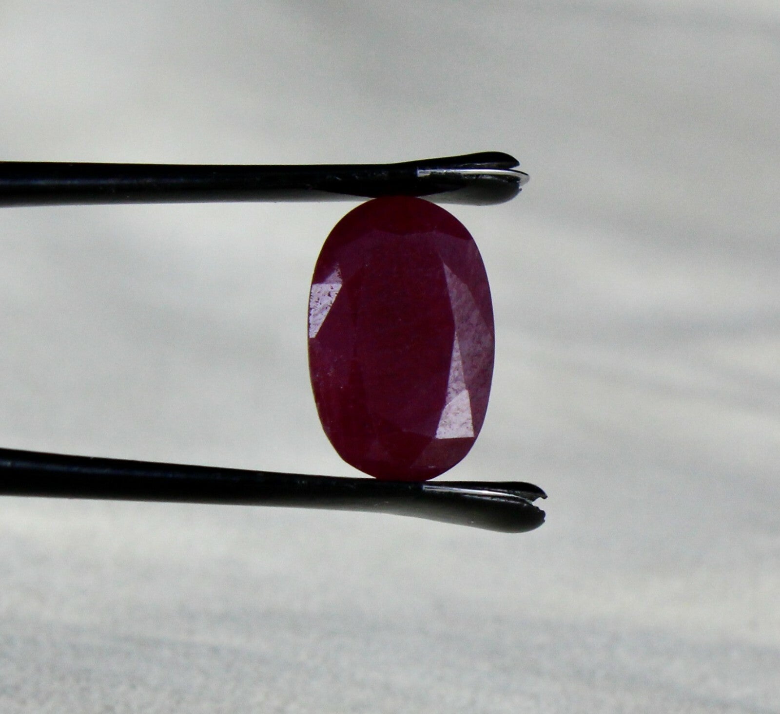 Finest Natural Red Ruby 6.67 Ct Oval Cut Gemstone For Ring Pendant Jewelry