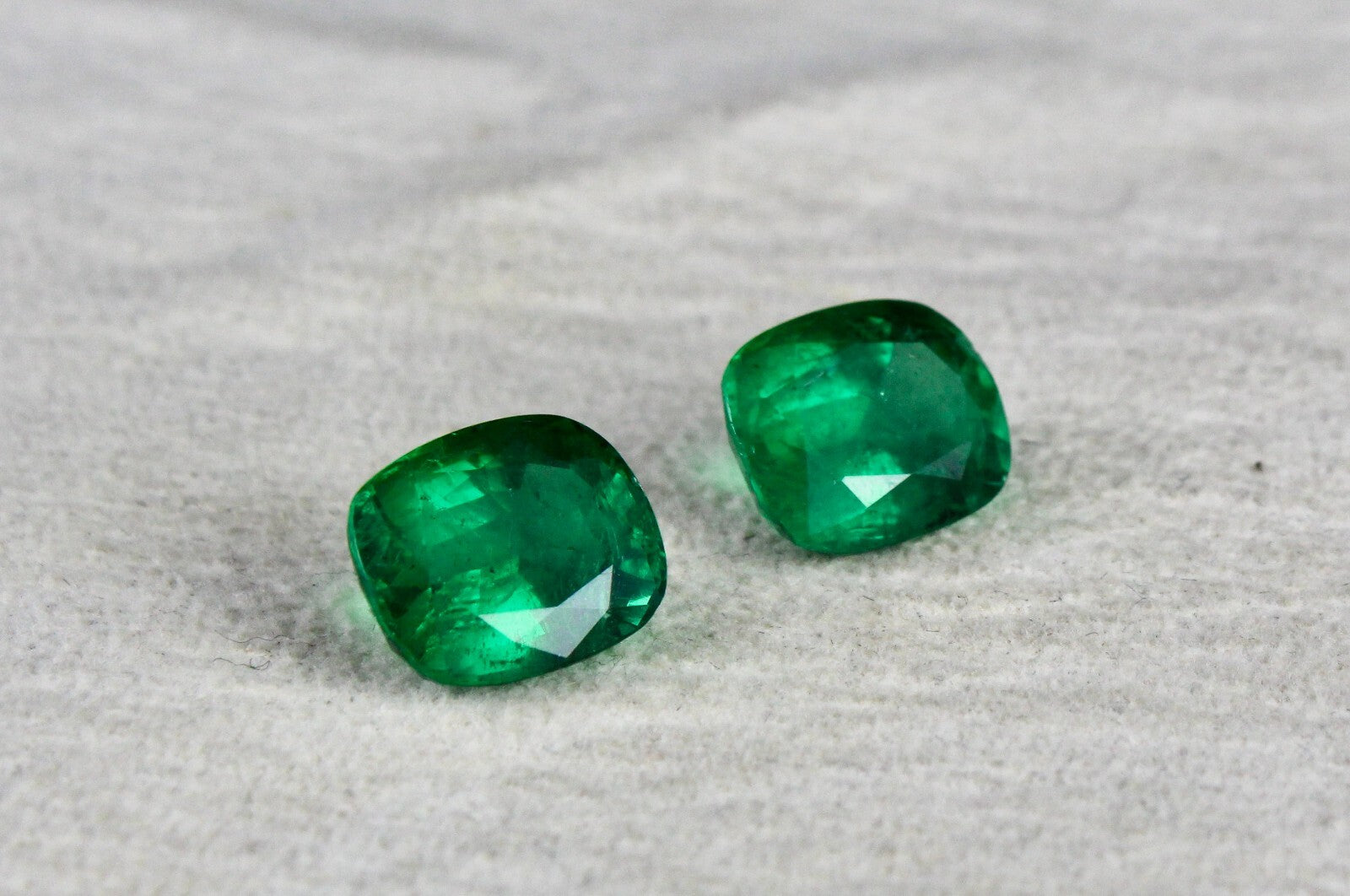 Certified Natural Zambia Emerald 10.55 Ct Cushion Pair Loose Gemstone Earring