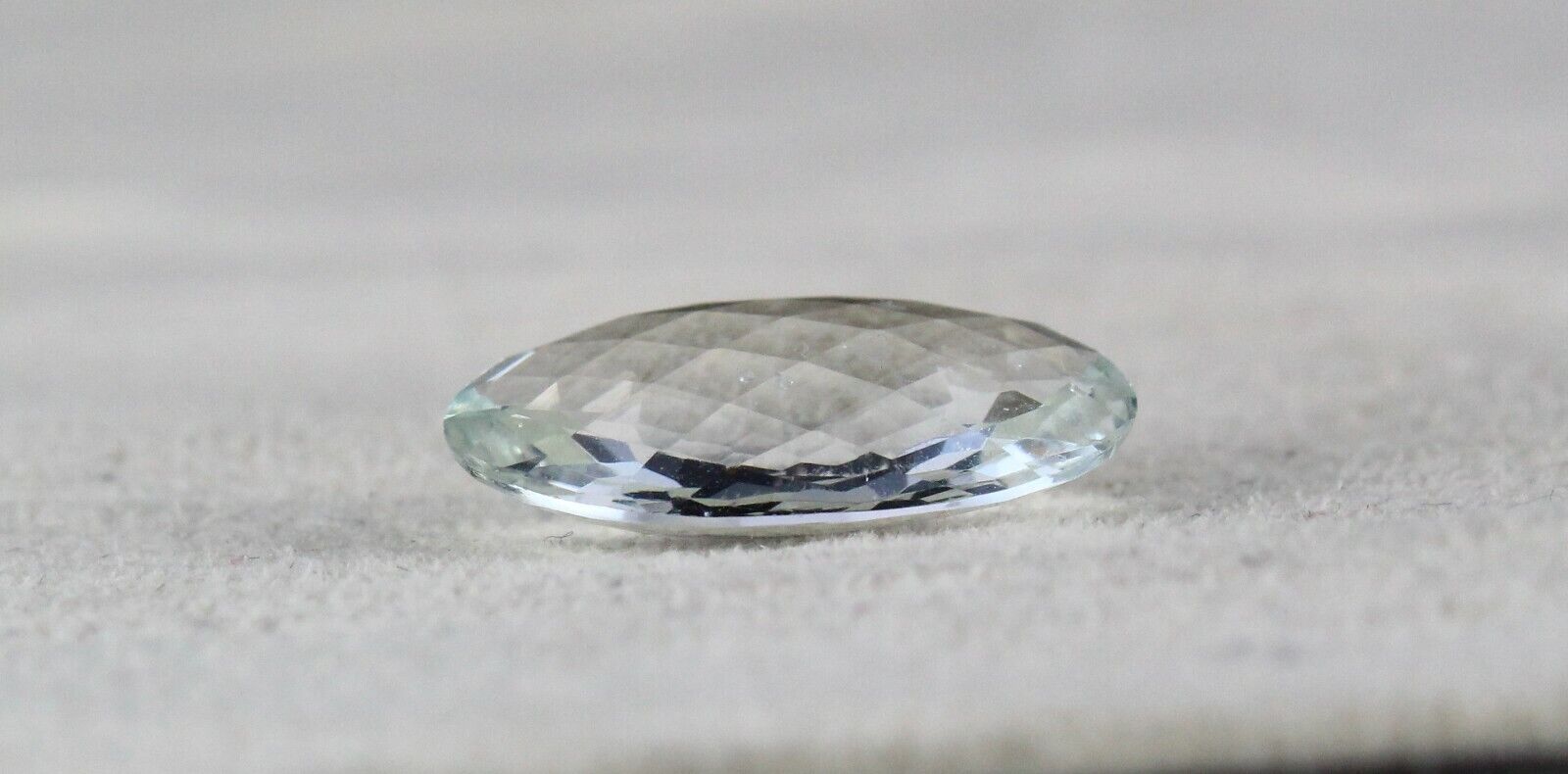 FINEST NATURAL BLUE AQUAMARINE OVAL CUT 6.36 CARATS GEMSTONE FOR RING PENDANT