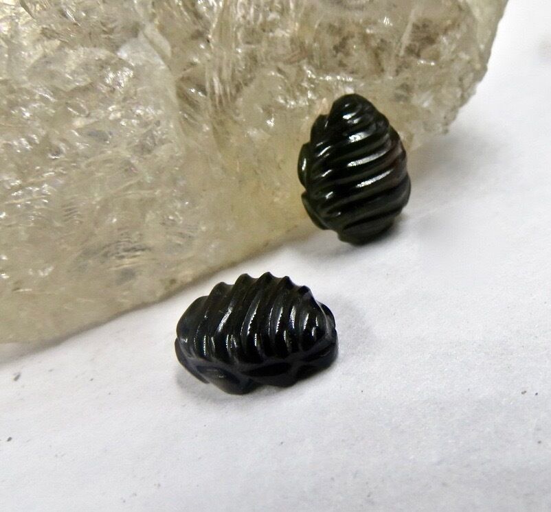 NATURAL GREENISH BLACK TOURMALINE CARVED LEAVES 2 PCS 6 CTS GEMSTONE FOR EARRING