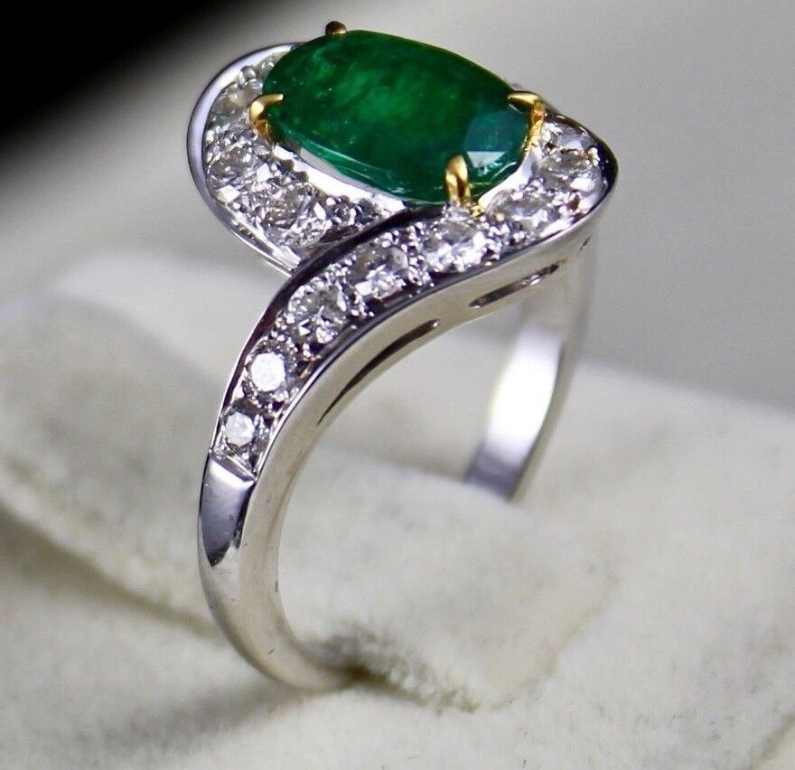 NATURAL ZAMBIAN EMERALD OVAL 1.50 CARATS GEMSTONE DIAMOND 18K GOLD LADIES RING