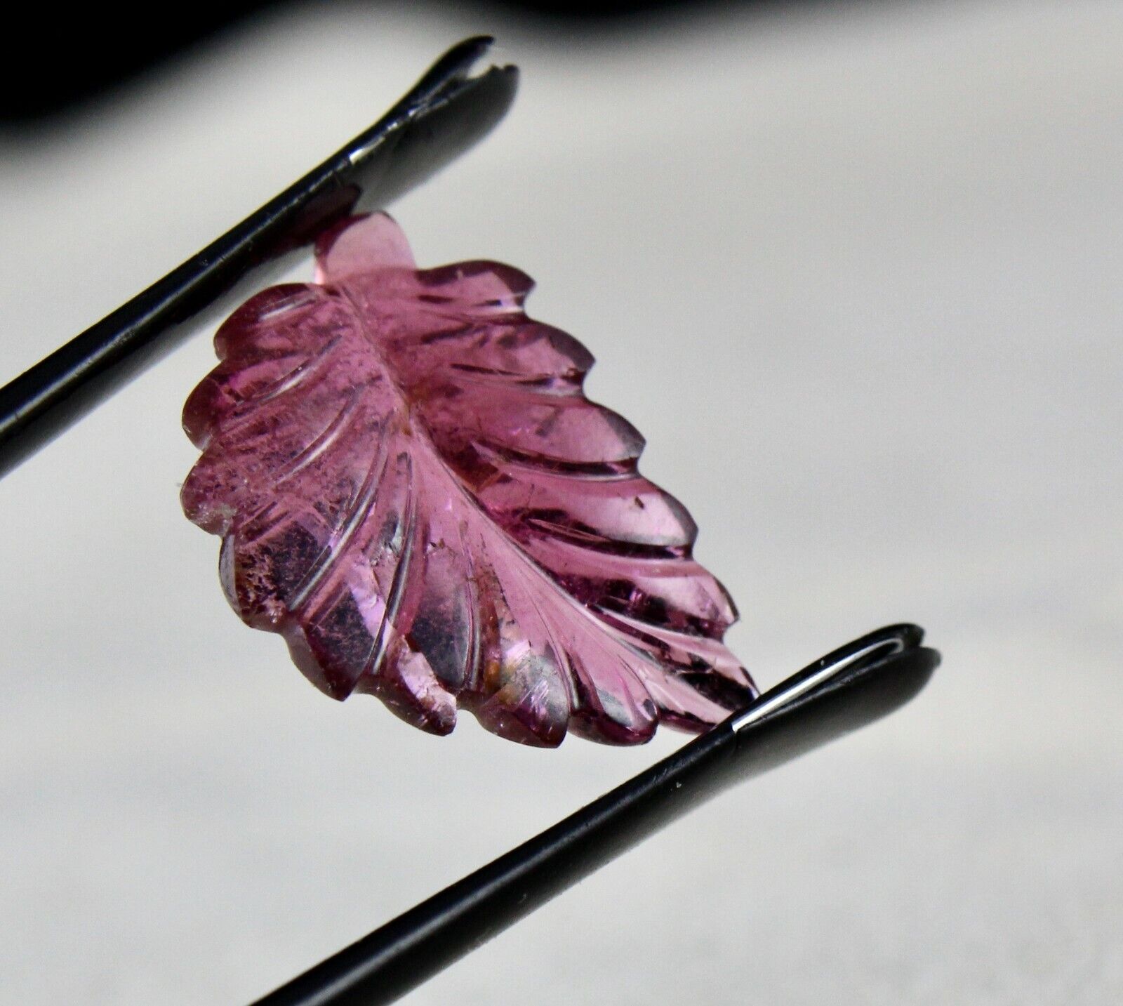 NATURAL PINK TOURMALINE CARVED LEAF 5.44 CARATS GEMSTONE FOR PENDANT RING