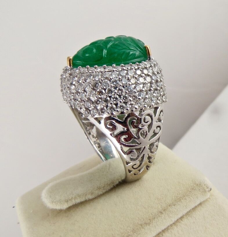 NATURAL ZAMBIAN EMERALD 10 CARATS PEAR CARVED WHITE DIAMOND LADIES 18K GOLD RING