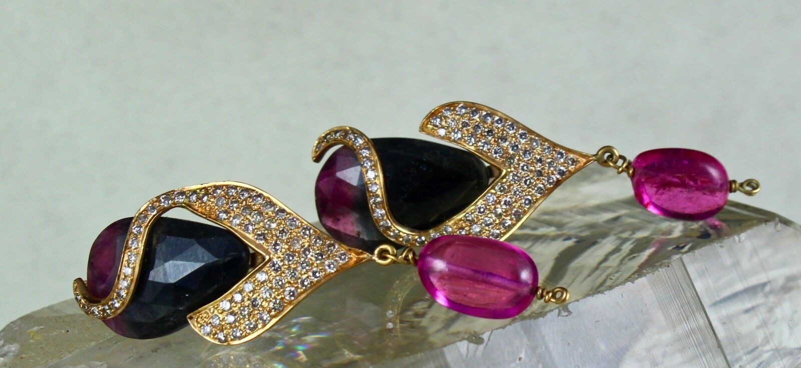 MULTI COLOUR TOURMALINE CABOCHON DIAMOND 18K GOLD PENDANT EARRING NECKLACE SET