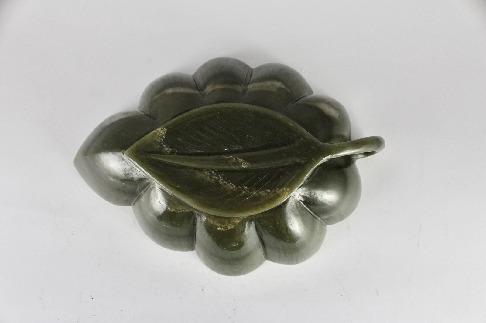 Natural Green Agate 1665 Ct Carved Leaf Gemstone Bowl For Home Decor