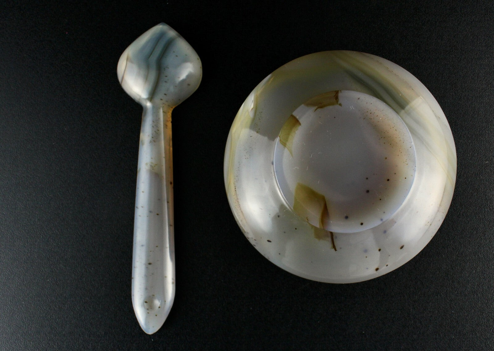 Handcrafted Natural Chalcedony Bowl Spoon 1090 Carats Designer Home Decor Set