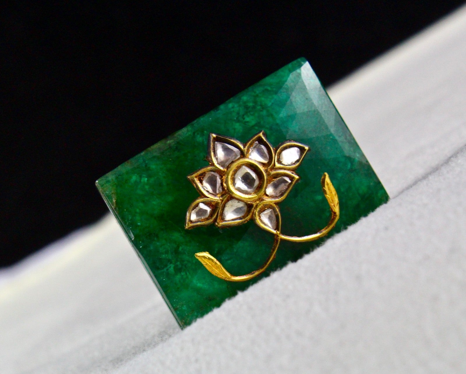 Natural Zambia Emerald Cabochon 22k Gold Natural Diamond Antique Pendant