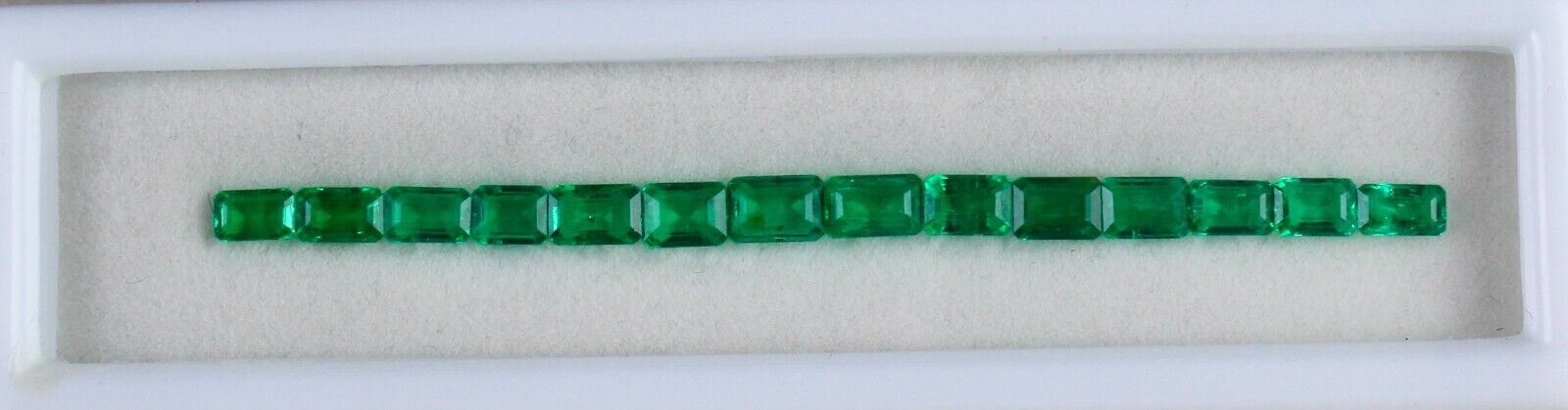 TOP NATURAL EMERALD RECTANGLE CUT 14 PC 6.51 CT ANTIQUE GEMSTONE DESIGN BRACELET