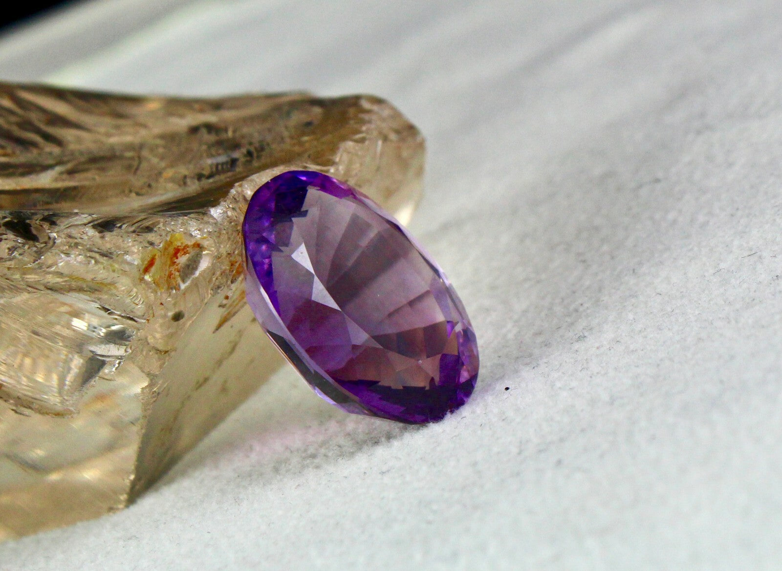 Natural Amethyst Oval Cut Gemstone 32.60 Ct 24x18mm Pendant Ring Design