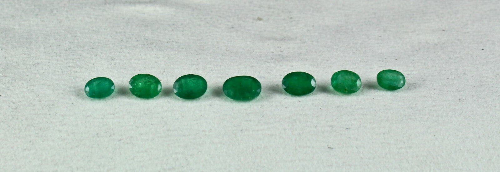 Natural Zambian Emerald Oval Bracelet Set 7 Pcs 7.30 Ct Gemstone For Women