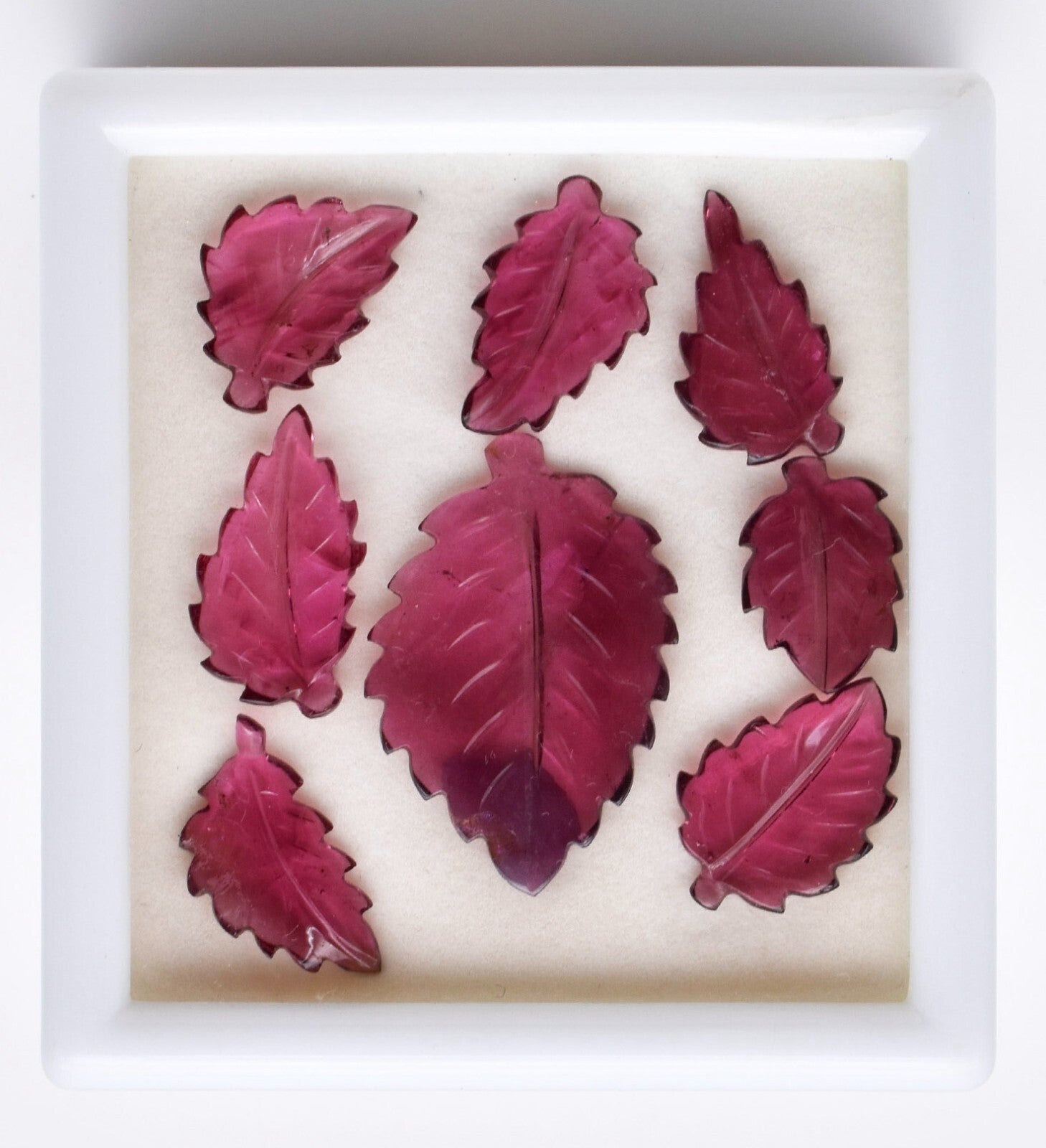 Certified Natural Pink Tourmaline 29.78 Ct Carved Leaf Gemstone Pendant Set