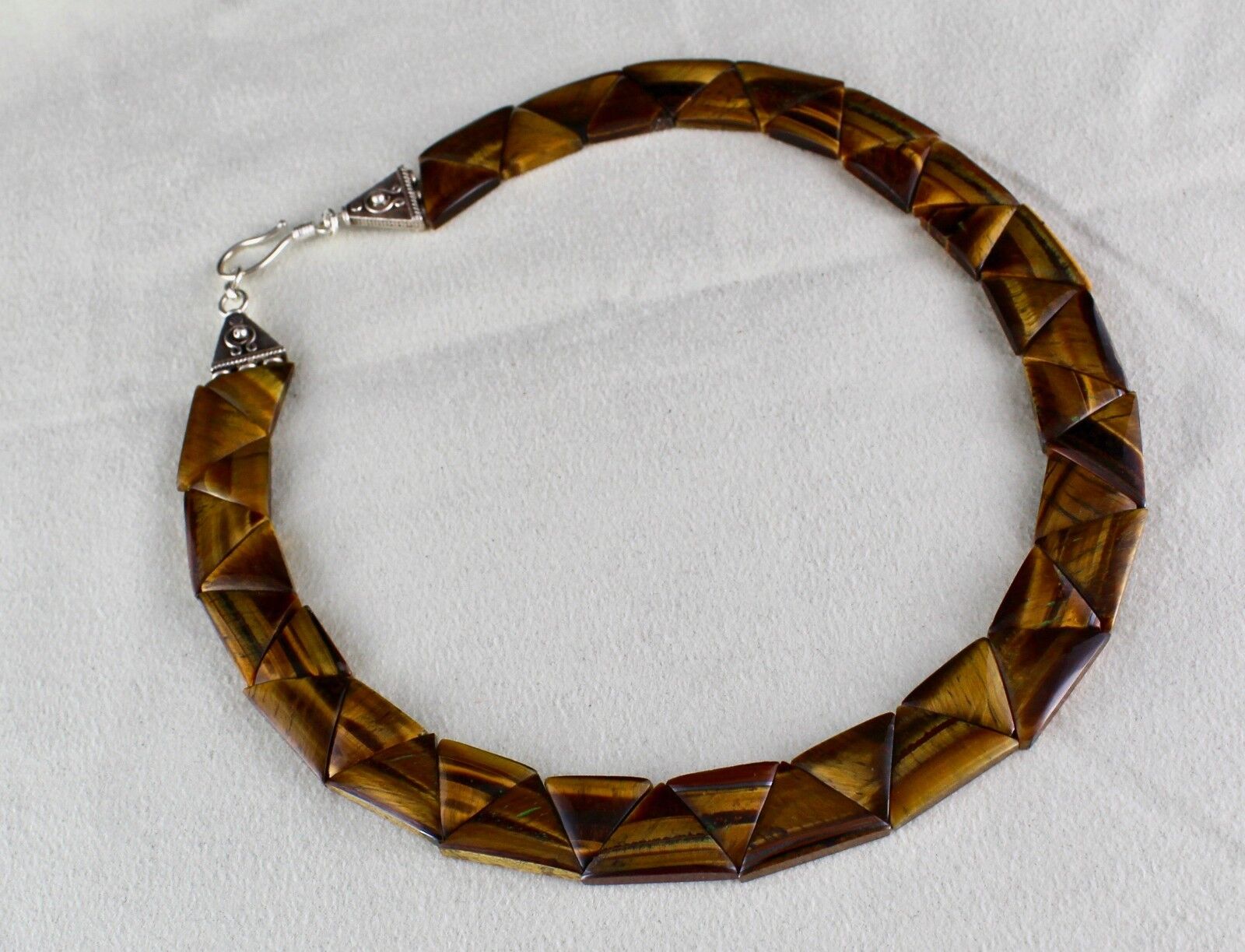 NATURAL TIGER EYE CABOCHON 416 CARATS GEMSTONE LADIES SILVER FASHION NECKLACE