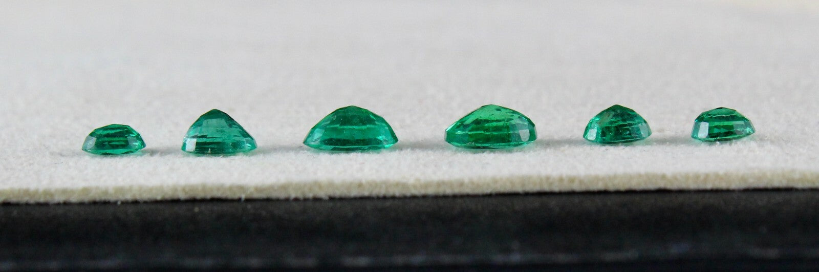 Natural Zambia Emerald 6 Pcs 3.08 Cts Oval Cut Loose Gemstone Certified Earrings