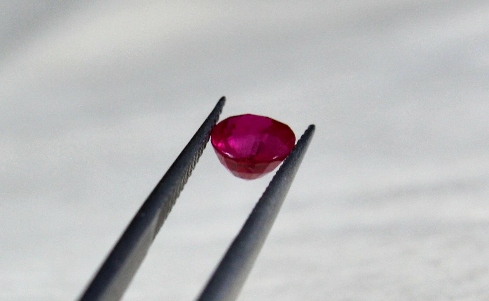 Certified Natural Heated Burma Ruby 1.03ct Oval Cut Gemstone Ring Pendant