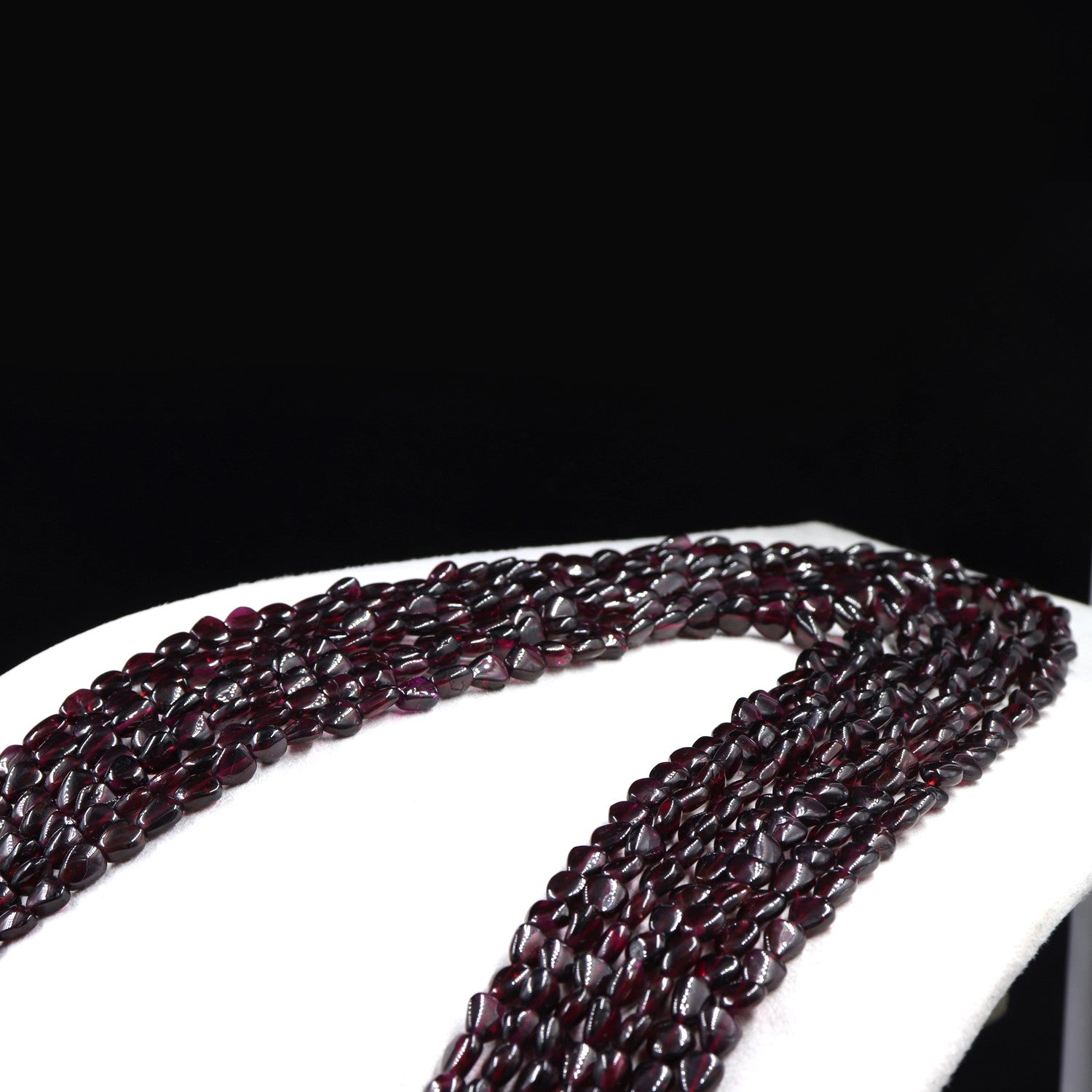 Natural Garnet 1185ct Cabochon Beads Fashion Necklace 7 Line Gemstone