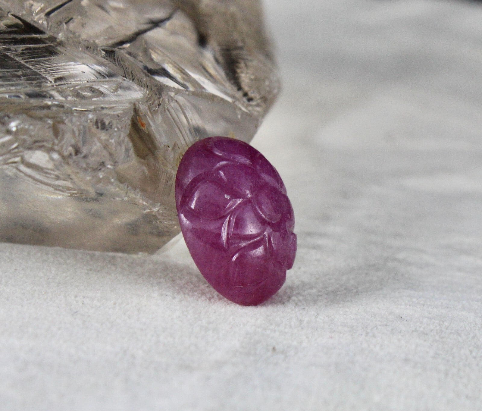 Certified Natural Ruby Carved Oval 22.40ct Loose Gemstone For Pendant Ring