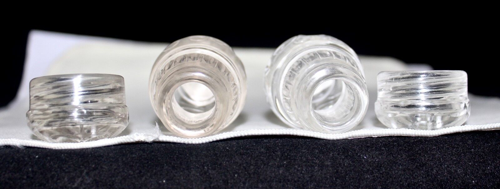 HAND CARVED NATURAL ROCK CRYSTAL QUARTZ SALT PEPPER 1350 CARATS GEMSTONE BOTTLE