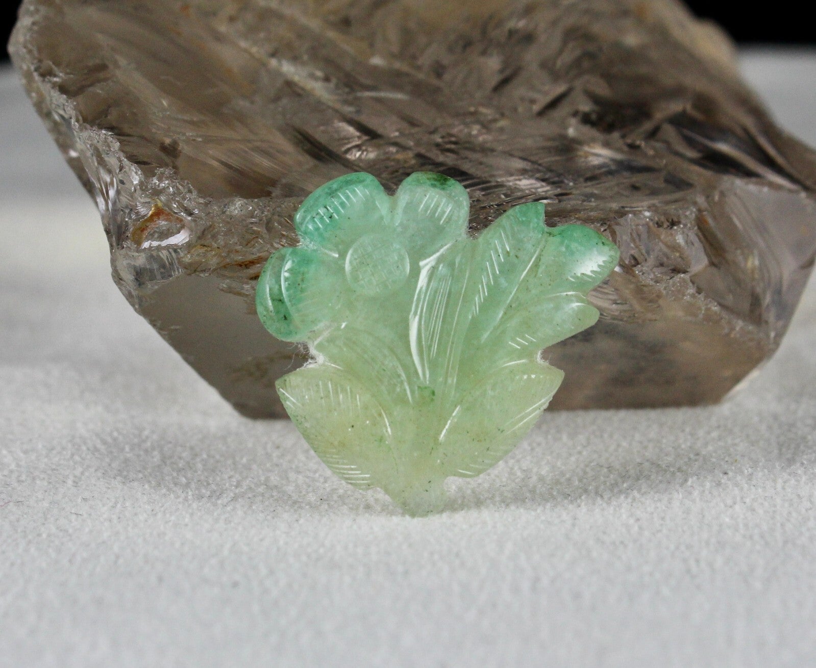 Certified Natural Colombian Emerald 27.55ct Leaf Carved Gem For Ring & Pendant