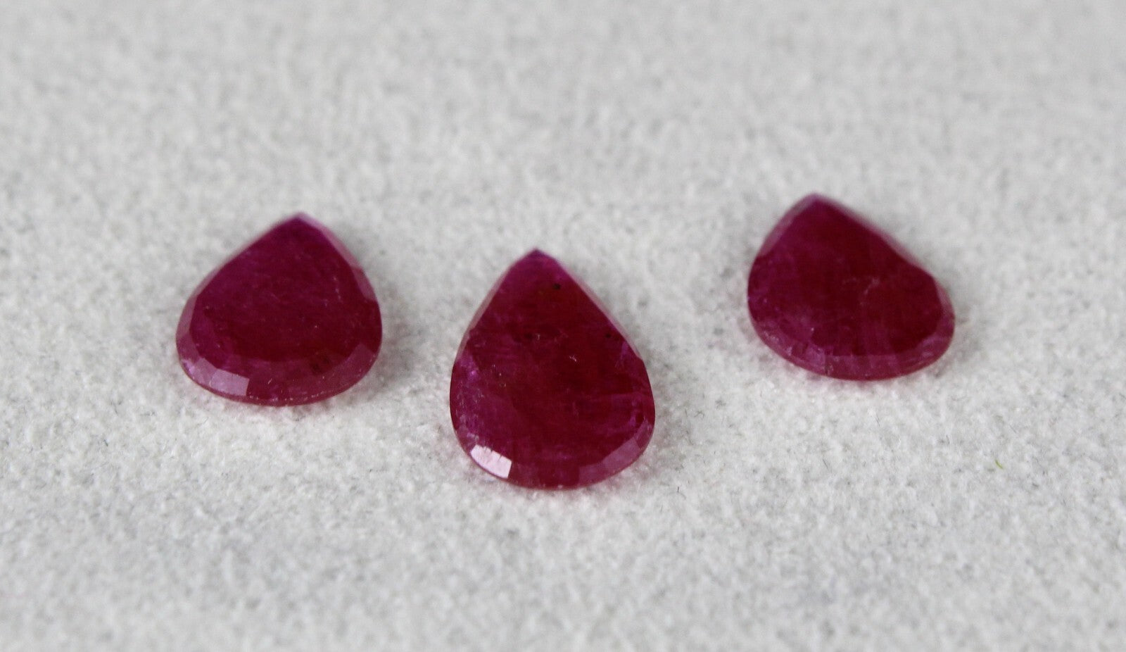 Certified Natural Ruby 6.28 Ct Mozambique No Heat Gemstone Pendant Earring Set