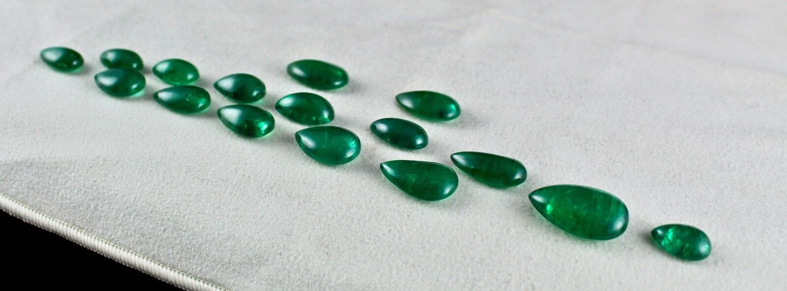 FINE NATURAL ZAMBIA EMERALD PEAR CABOCHON 16 PCS 110.38 CARATS GEMSTONE FOR SET