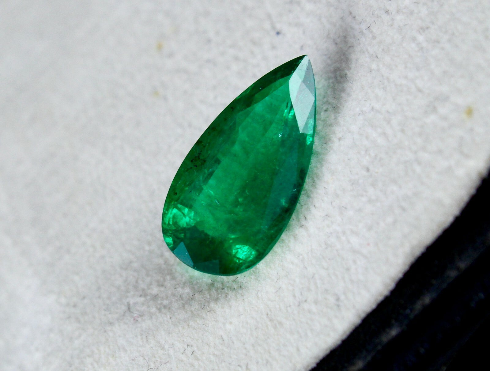 Gtl Certified Natural Zambian Emerald Pear 5.76 Ct Loose Gemstone Ring Pendant