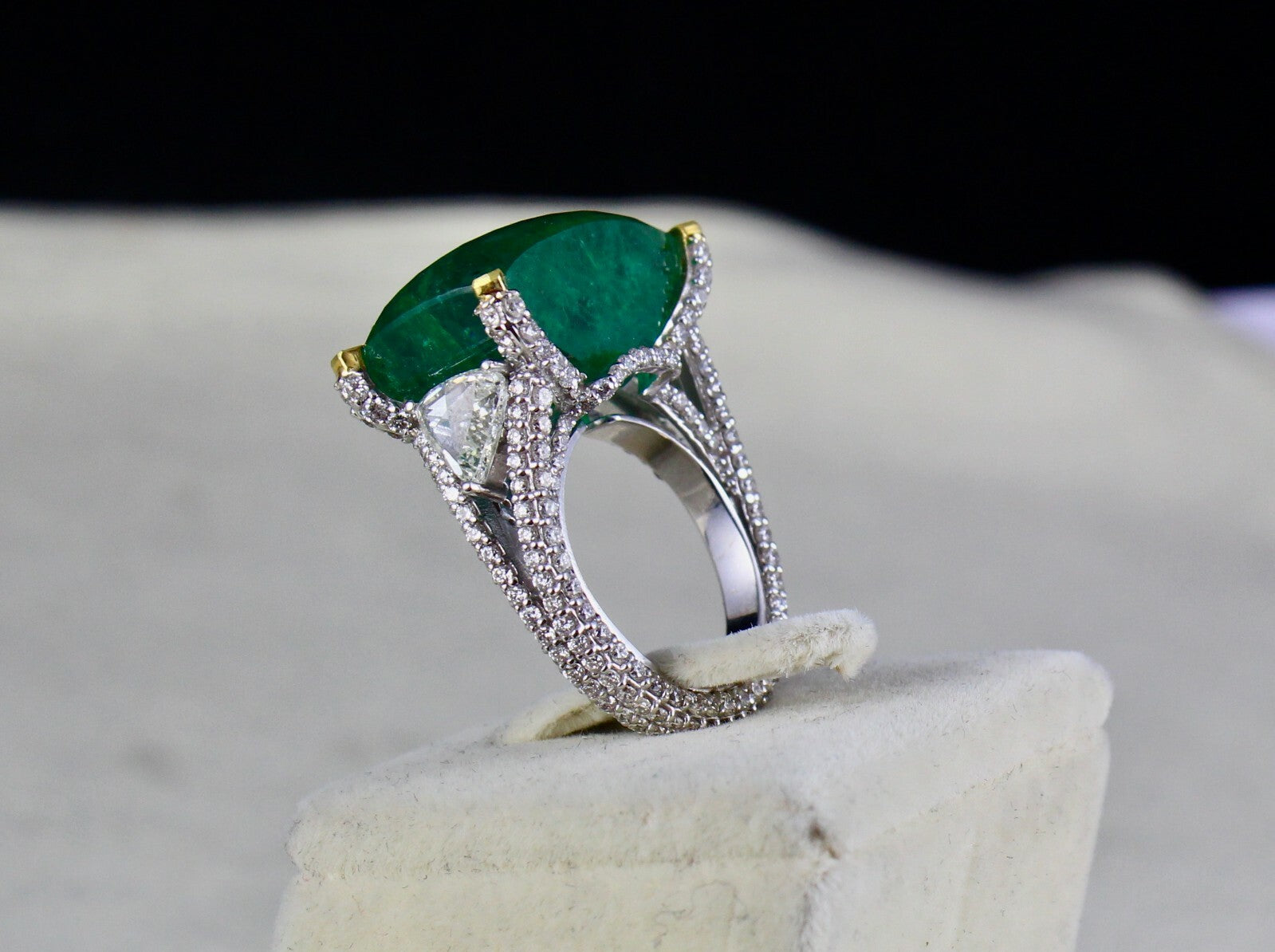 Certified Natural Emerald 23 Ct Rosecut Natural Diamond 18k Gold Important Ring