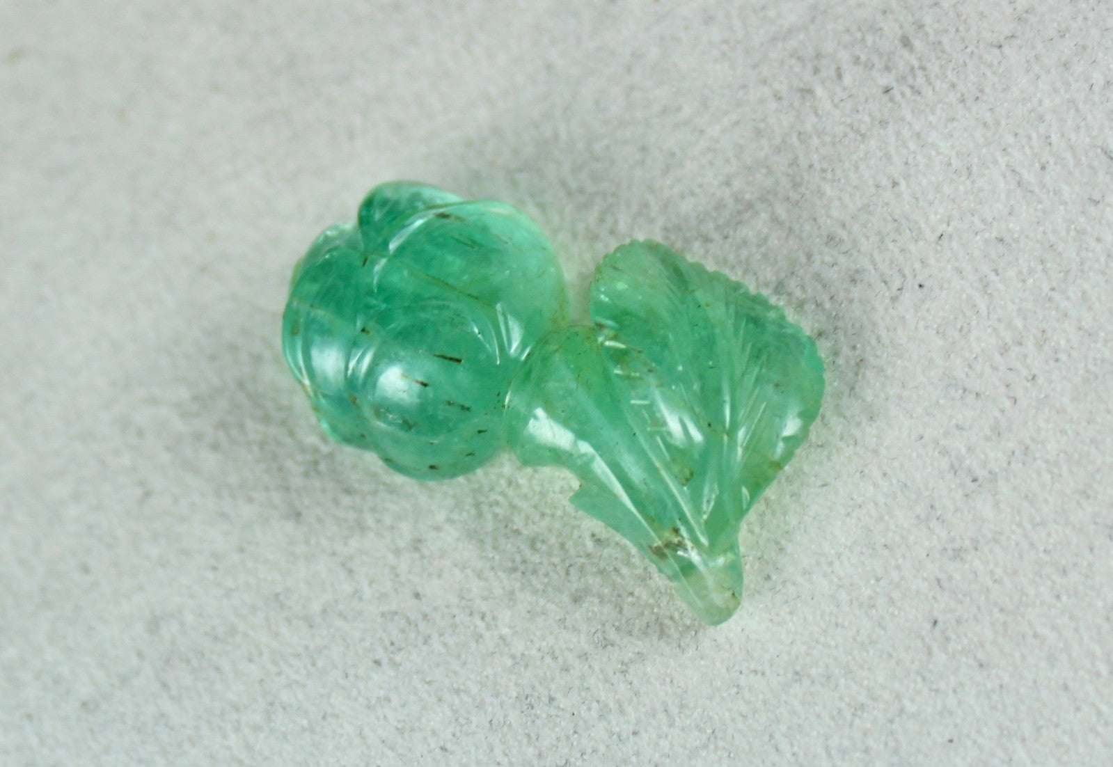 Certified Gtl Natural Colombian Emerald 49 Ct Carved Rose Loose Gemstone