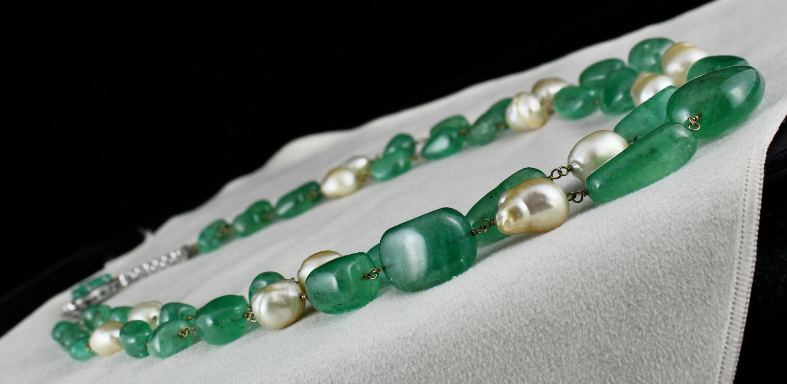Certified Estate Aaa+ Natural Colombian Emerald 670 Ct Beads Necklace For Women