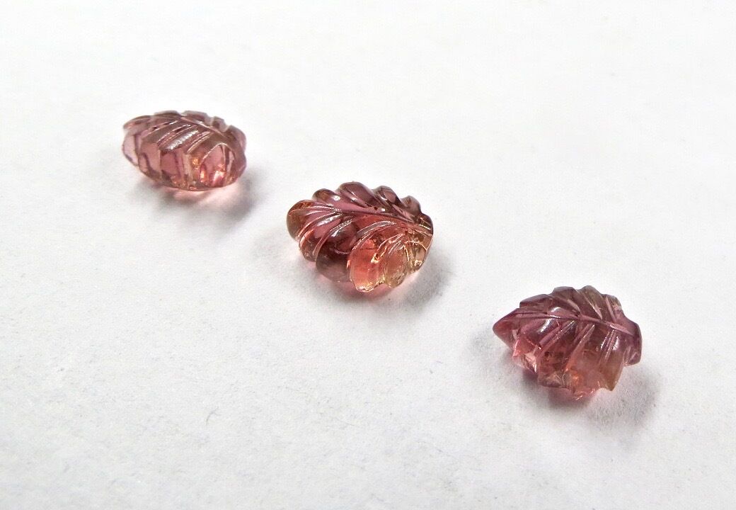 Natural Pink Tourmaline Carved Leaves 3 Pc 8.17 Ct Gemstone Earring Pendant Set