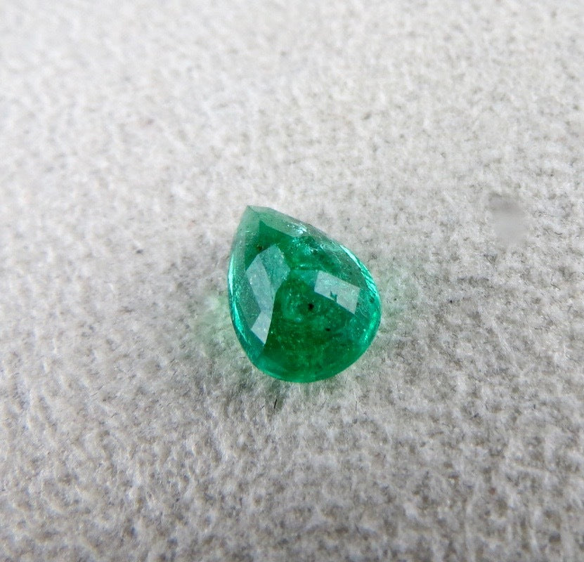 Certified Natural Zambian Emerald 2.87ct Pear Cut 12mm Gemstone For Ring Pendant