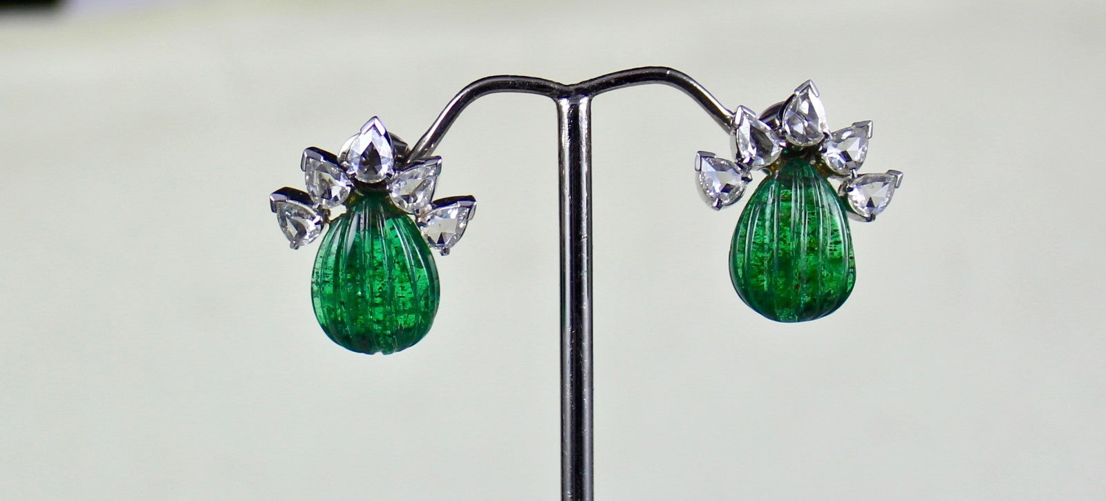 Certified Natural Emerald 10ct & Diamond Rose Cut Pendant Earring 18k Gold Set