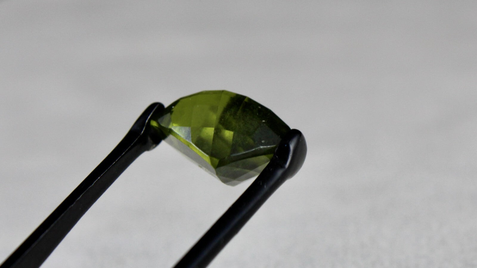 Green Vesuvianite Idocrase Gemstone Ring/pendant Cushion Cut 11.20 Ct