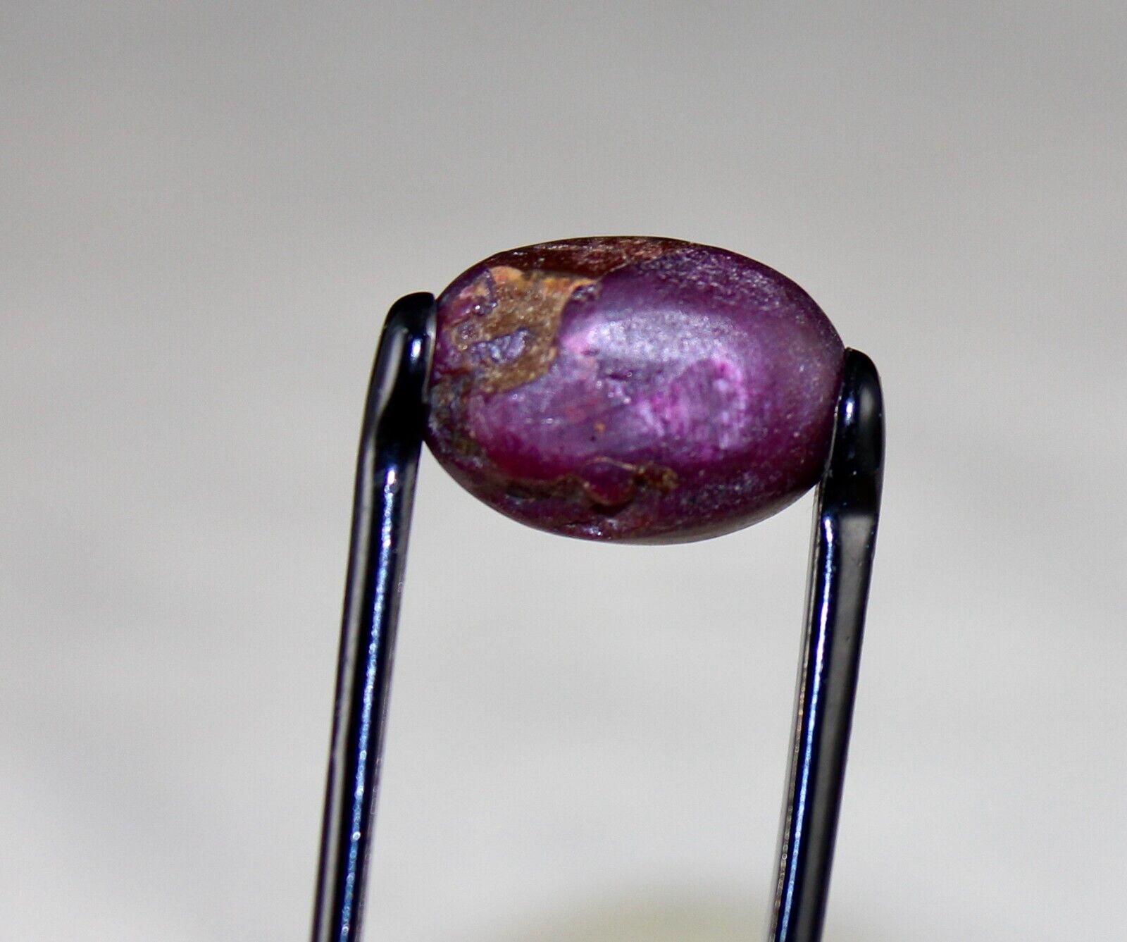 Natural 6 Line Ruby Star Oval Cabochon 14x10mm 8.53 Ct Gemstone For Ring Pendant