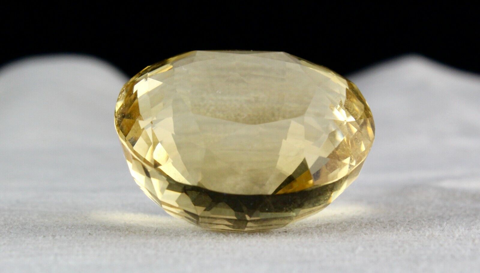 NATURAL CITRINE GOLDEN TOPAZ OVAL CUT 36X35 MM 177 CARATS GEMSTONE FOR PENDANT