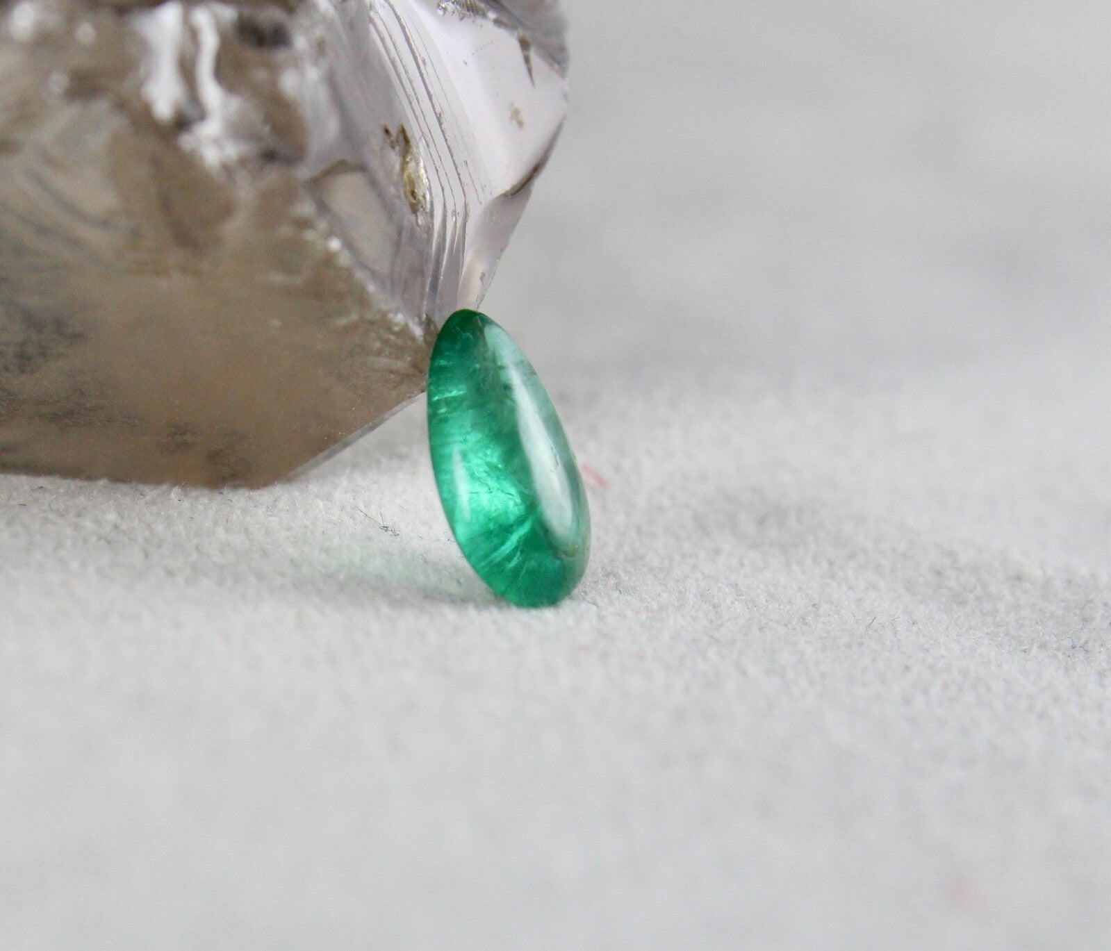 Natural Zambia Pear Emerald Cabochon 1.88 Ct Loose Gemstone For Ring Pendant