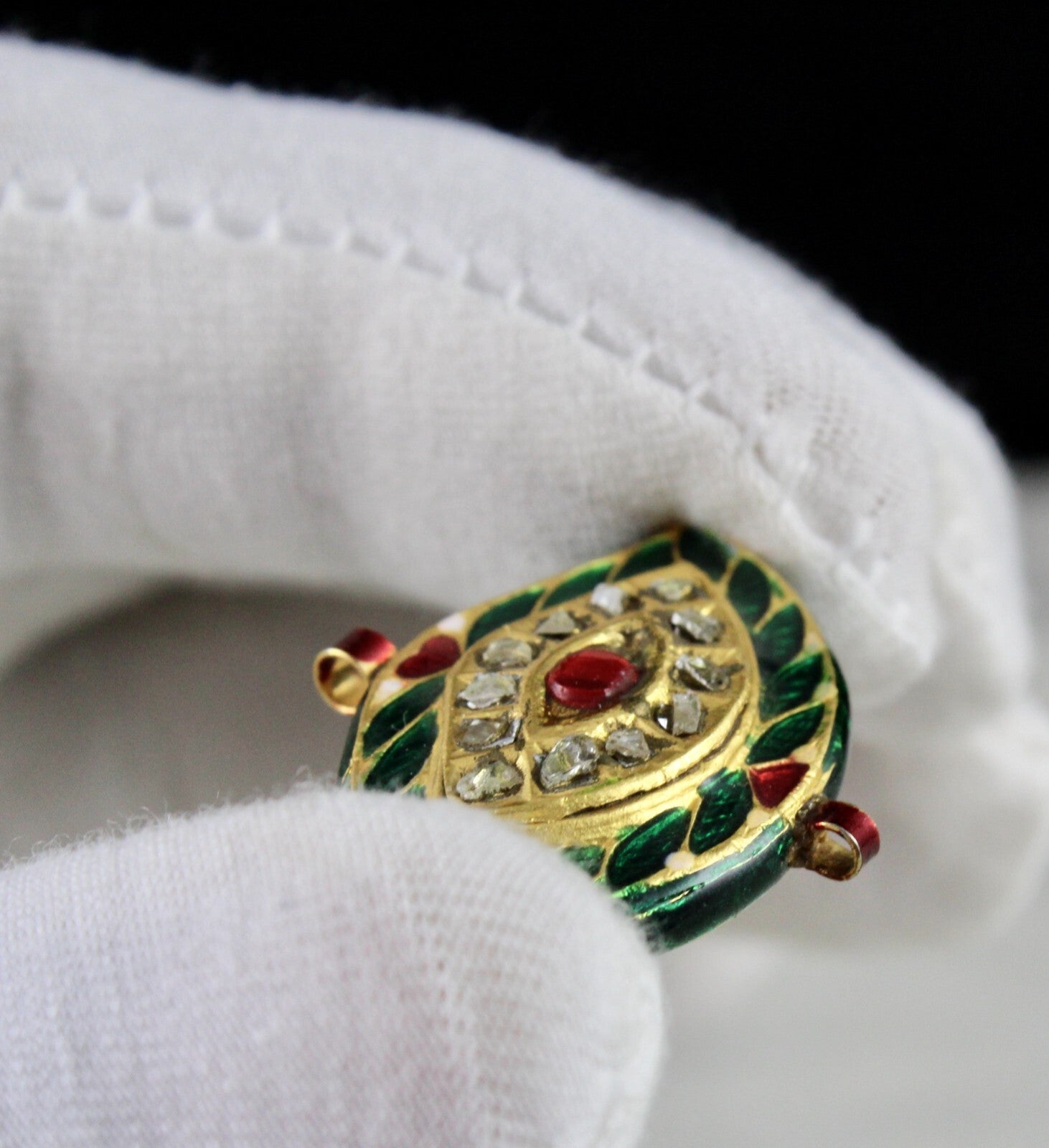 Vintage 22k Kundan Meena Gold Pendant Jadau Green Red Natural Diamond 62.75ct