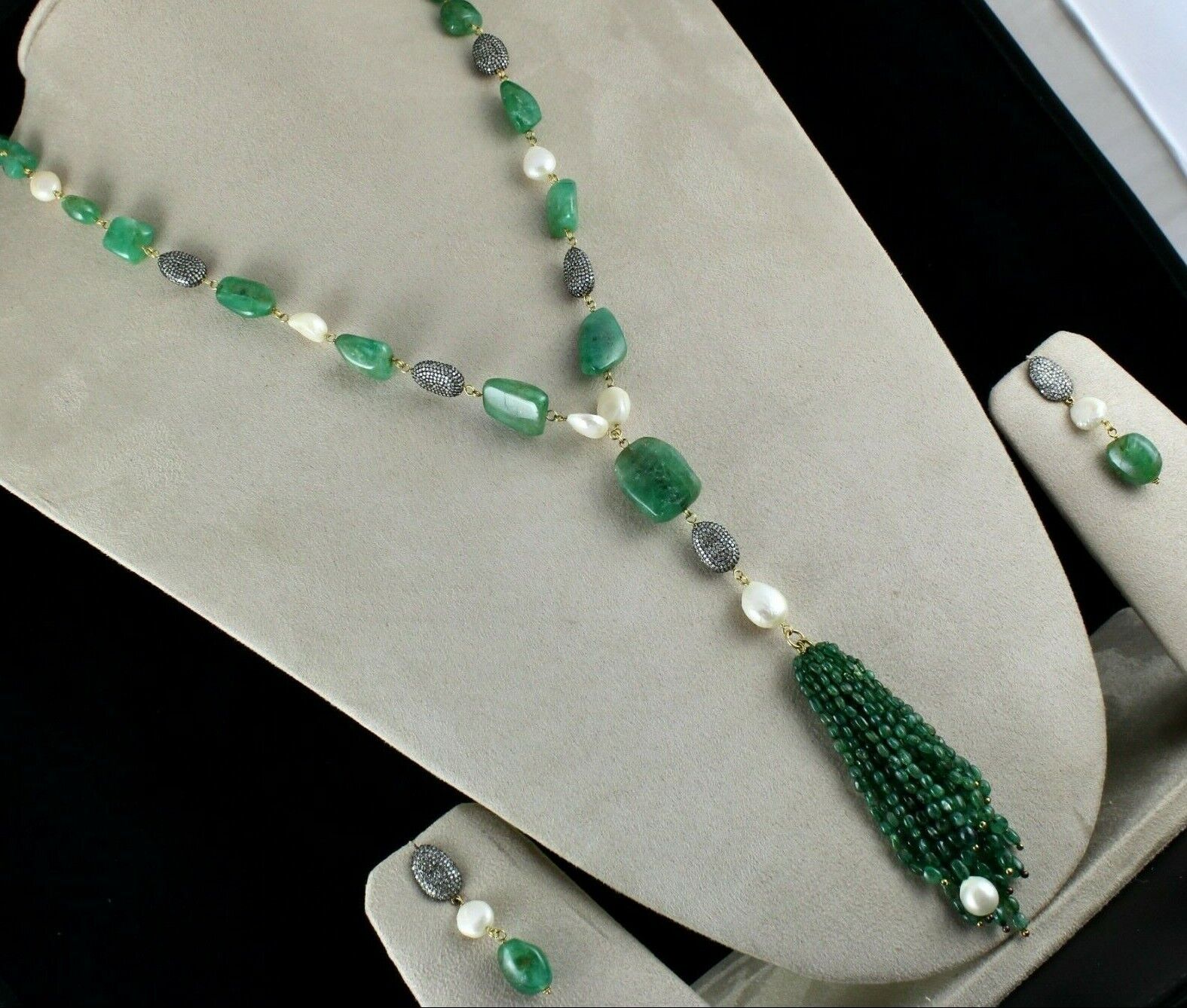 ESTATE NATURAL EMERALD TUMBLE BEADS DIAMOND PEARL 18K GOLD NECKLACE EARRING SET