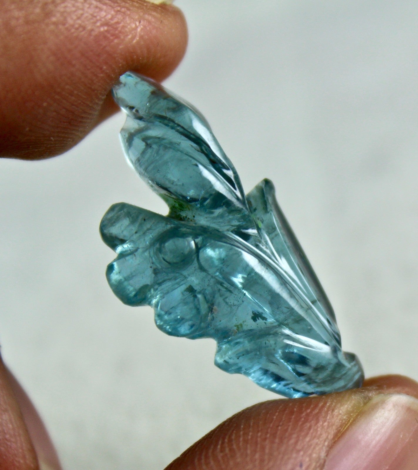 Certified Gtl Natural Blue Aquamarine 15.25 Ct Carved Leaf Gemstone Design