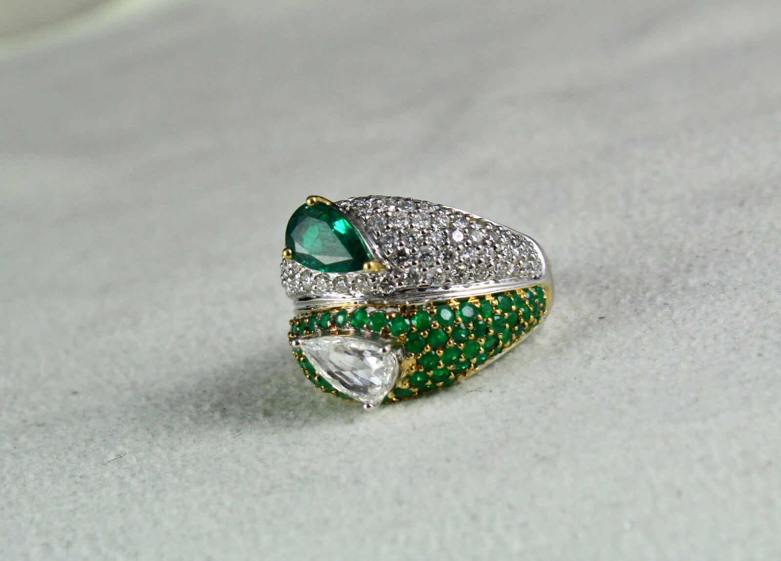 Certified Natural Emerald 10ct Rose Cut Natural Diamond 18k Gold Cocktail Ring