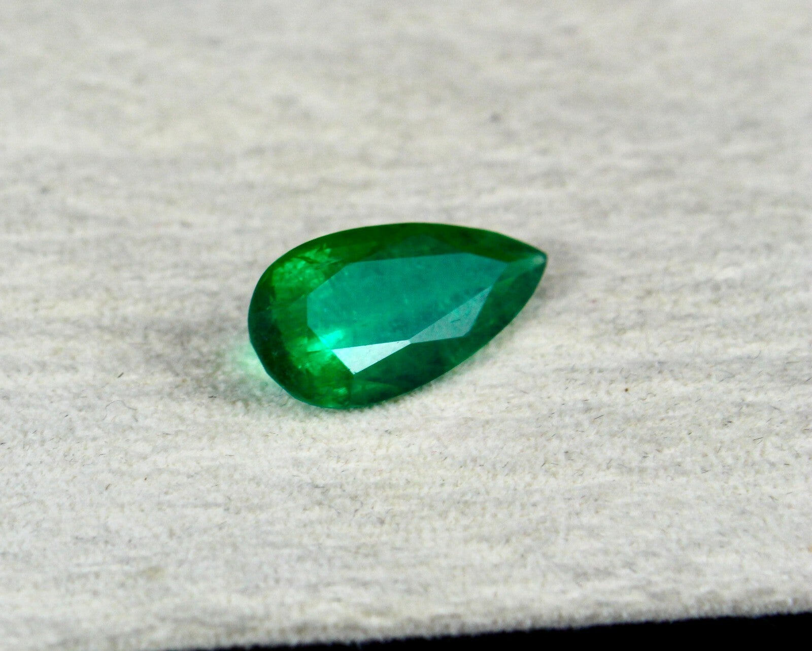 Certified Gsi Zambian Emerald 6.49 Ct Pear Gemstone Ring Pendant