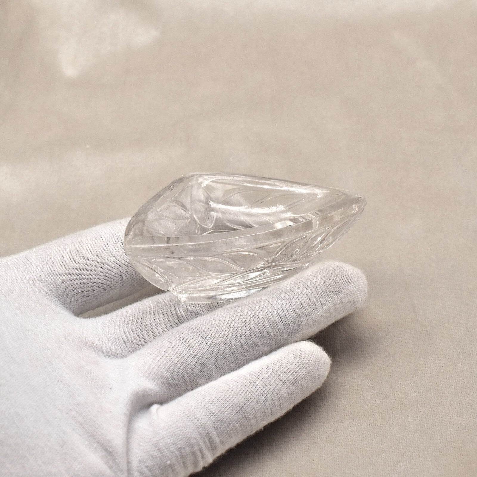 Antique Natural Rock Crystal Quartz 465 Ct Triangle Gemstone Bowl Decor