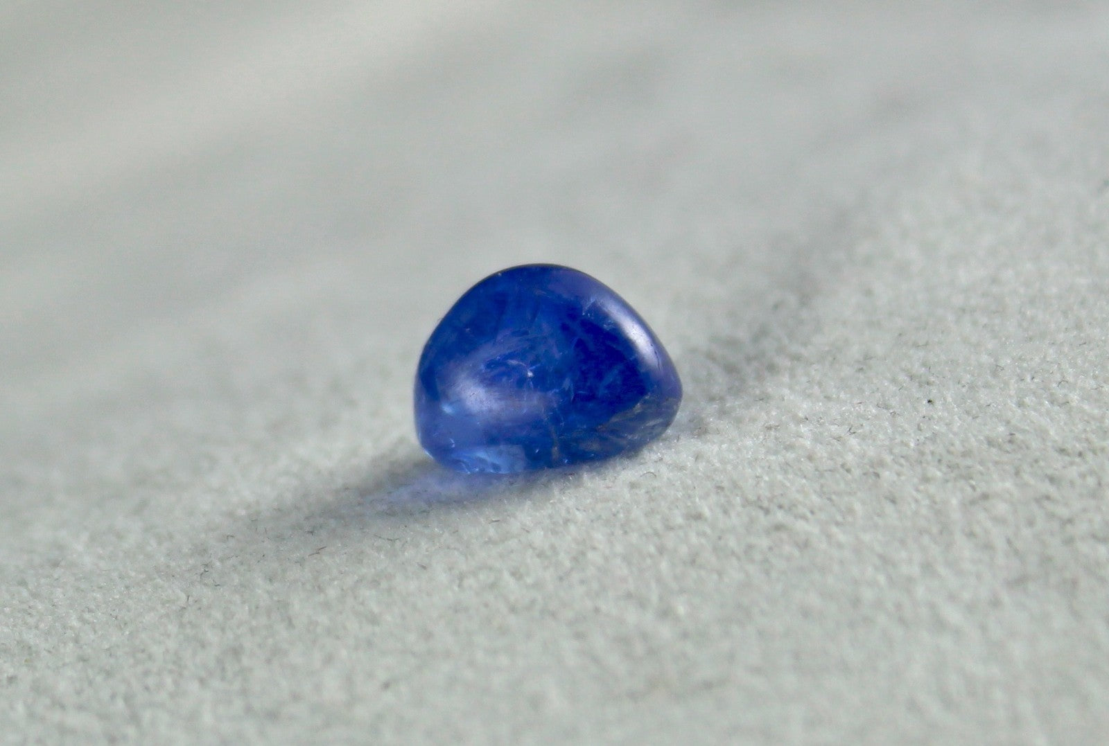 Certified Triangle Cabochon 8.57 Ct Natural Blue Sapphire Ring Pendant For Women