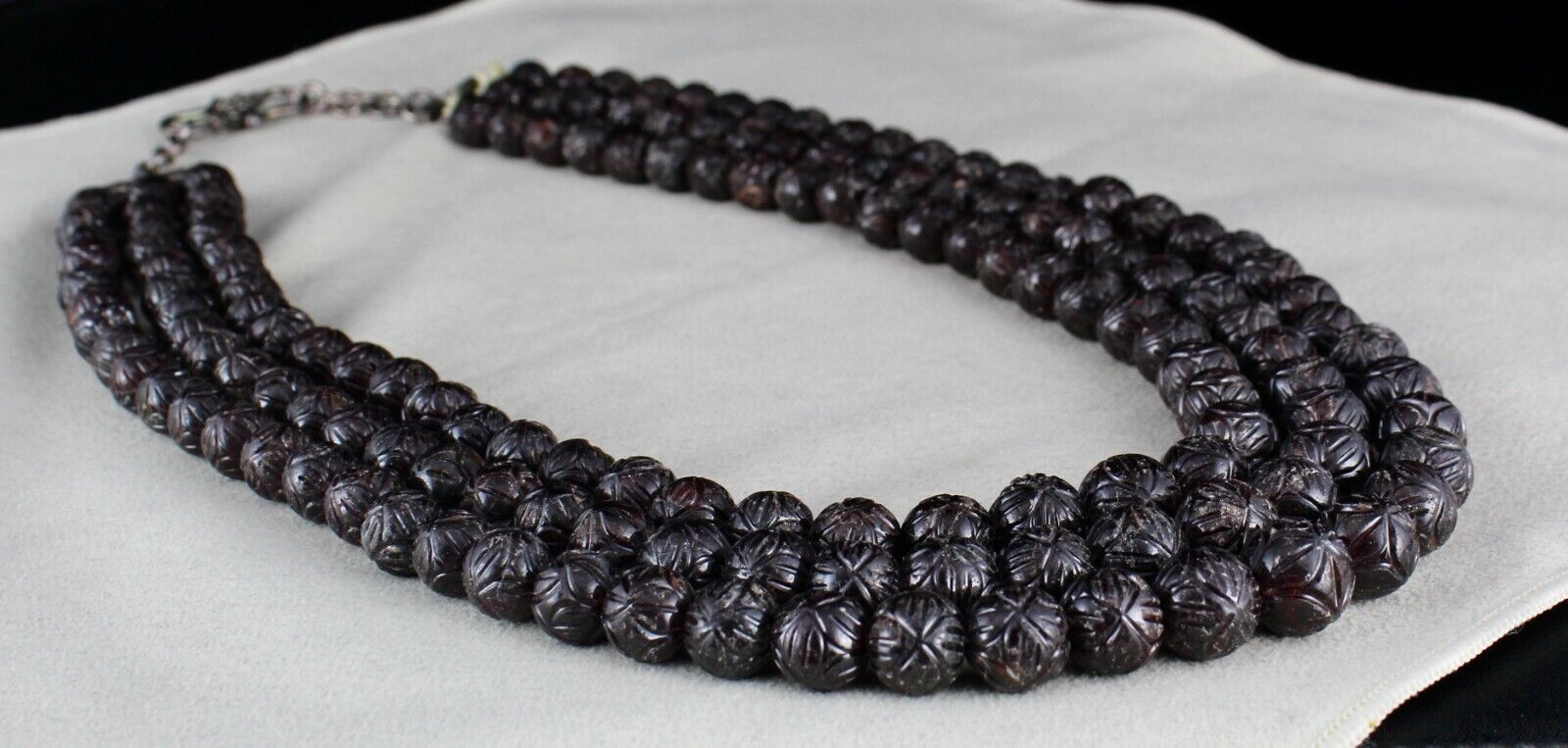 NATURAL RED GARNET CARVED BEADS 3 LINE 1686 CARATS GEMSTONE OLD SILVER NECKLACE