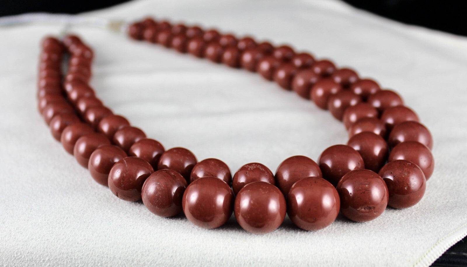 Natural Red Jasper Beads Round 1300 Ct Fashion Gemstone Necklace