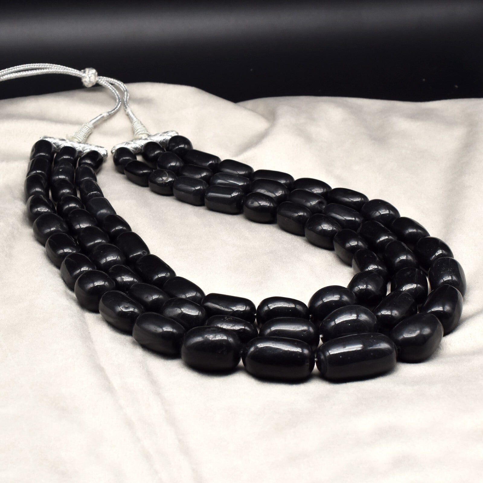 Natural Black Jade Beads Gemstone Fashion Necklace 2107 Ct 30mm Long 3 L