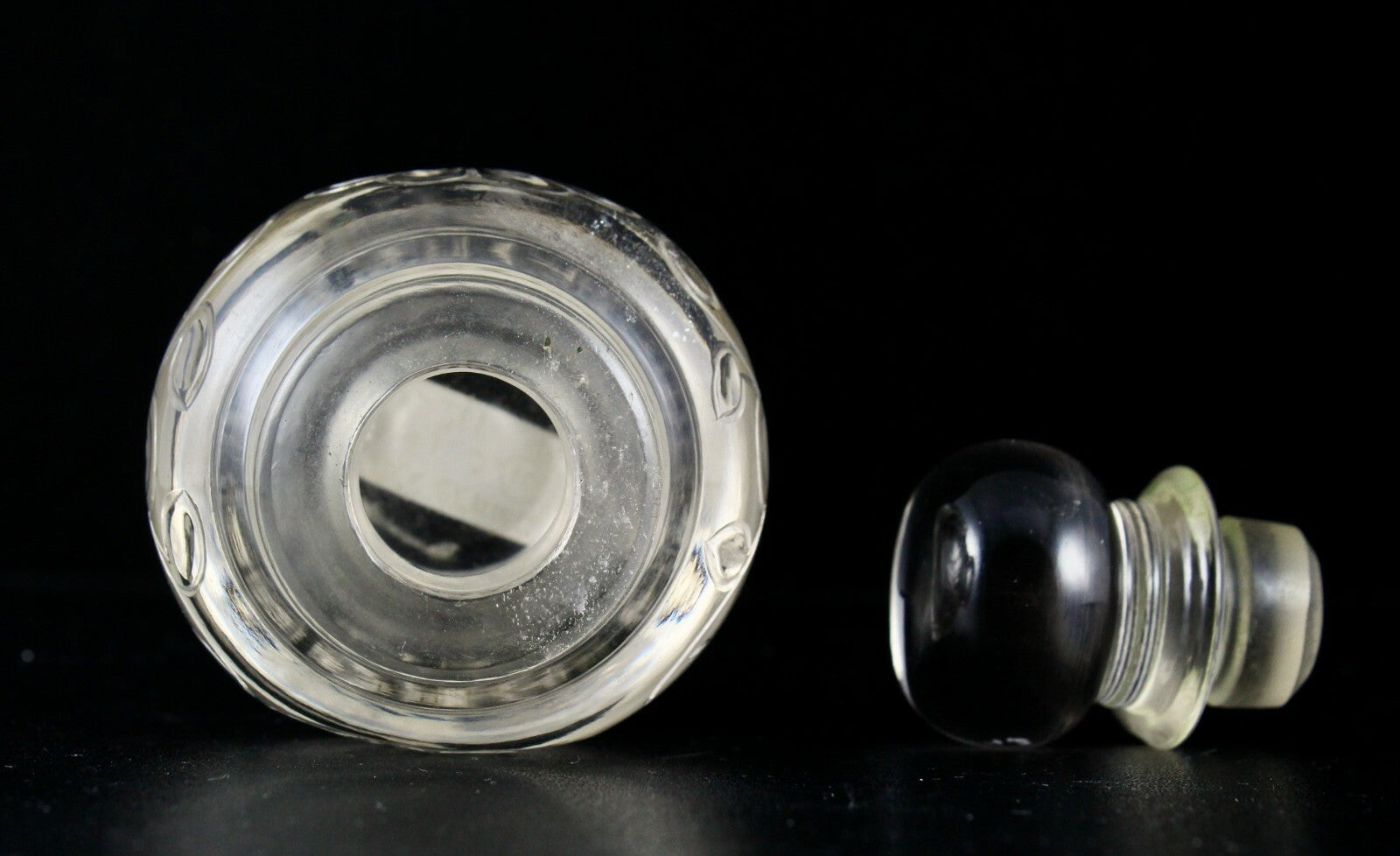 Certified Hand Carved Natural Rock Crystal Quartz 1305 Ct Perfume Bottle Decor