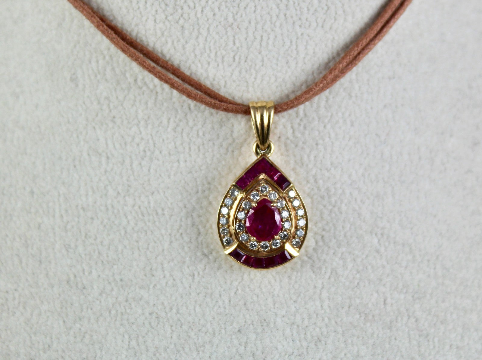 Certified Natural Heated Ruby 125.75ct Pear Natural Diamond 18k Gold Pendant