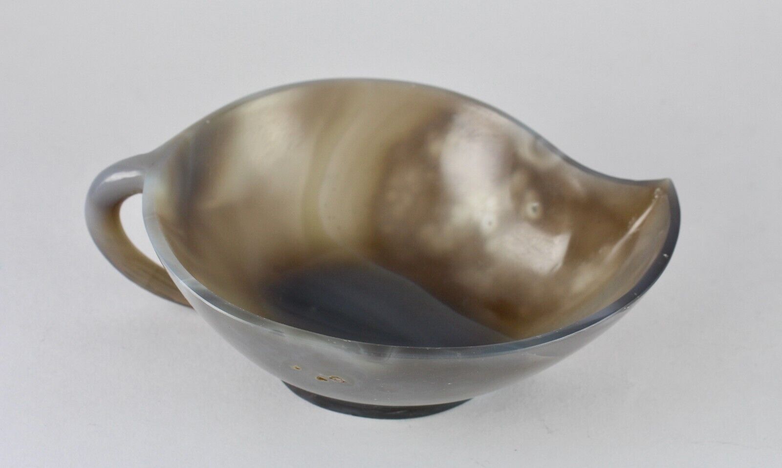 Hand Crafted Natural Chalcedony Carved Leaf 1030 Carats gemstone Bowl Home Decor