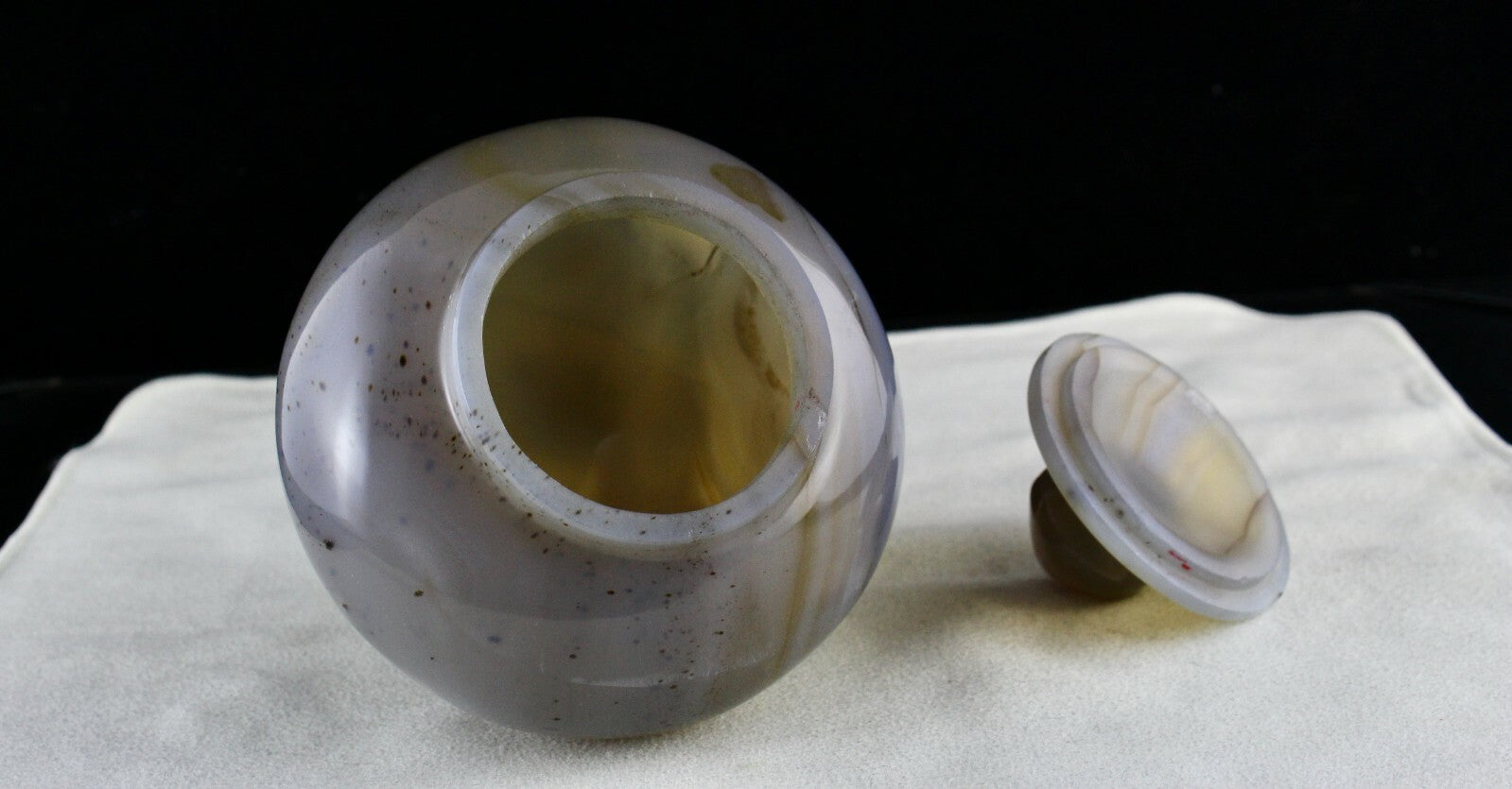 Certified Handcrafted 4.5" Chalcedony 2400 Ct Gemstone Carved Pot Home Decor