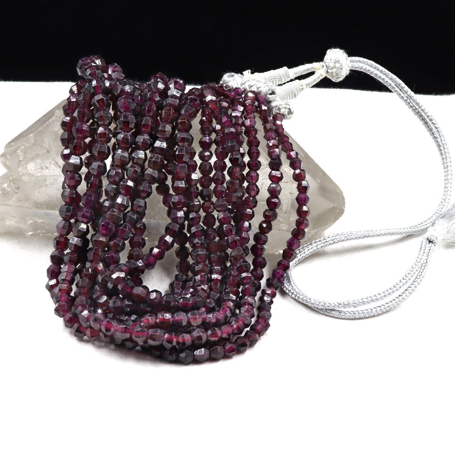 Natural Garnet Round Faceted Beads Necklace 754 Ct 5 Line Gemstone For Ladies